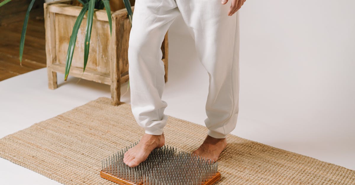 découvrez les bienfaits de l'acupression, une technique ancestrale inspirée de l'acupuncture qui utilise la pression sur des points spécifiques du corps pour soulager le stress, apaiser les douleurs et améliorer votre bien-être général. explorez comment cette pratique millénaire peut transformer votre santé physique et mentale.