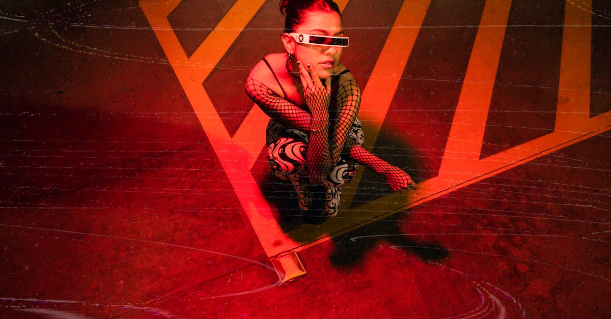 découvrez l'univers fascinant du fishnet, un tissu à mailles qui apporte une touche unique et audacieuse à votre garde-robe. idéal pour des looks tendance, le fishnet se décline en vêtements, accessoires et même en décorations. explorez comment ce matériau emblématique peut transformer votre style au quotidien.