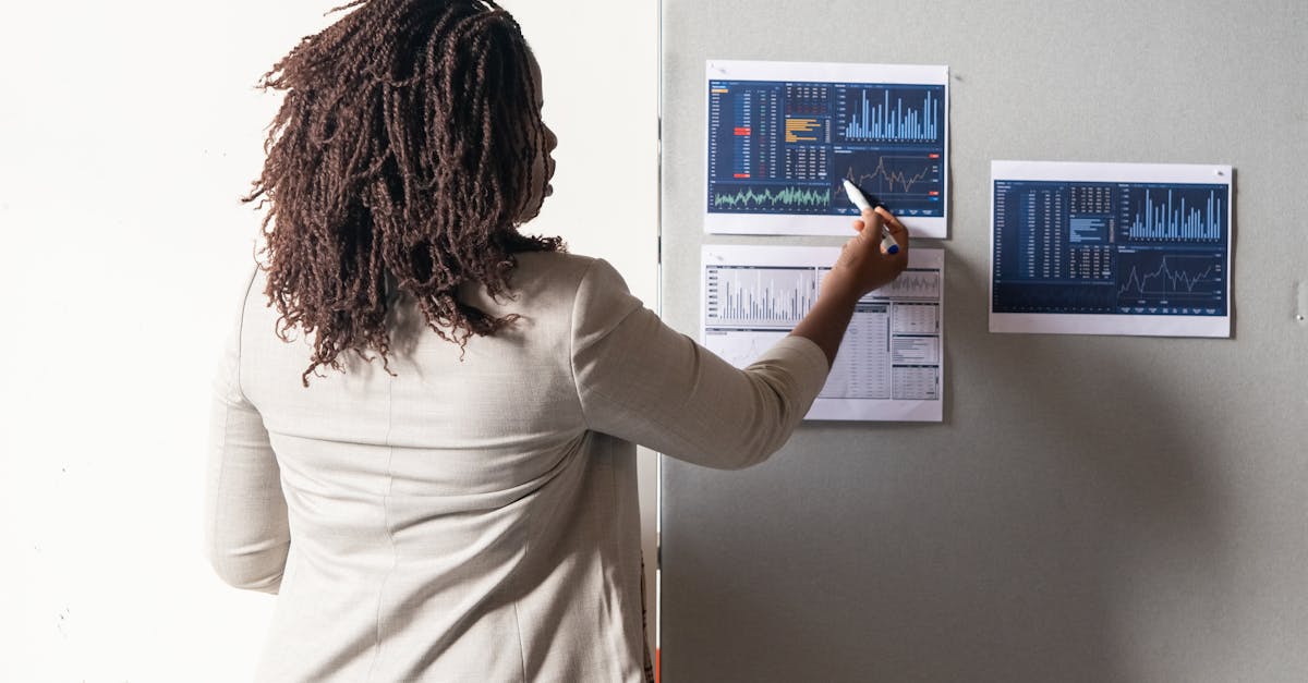 découvrez notre agence de marketing spécialisée dans l'optimisation de votre visibilité en ligne. nous offrons des stratégies sur mesure alliant créativité et technologie pour propulser votre marque vers le succès. faites confiance à notre expertise pour atteindre vos objectifs commerciaux et engager efficacement votre audience.